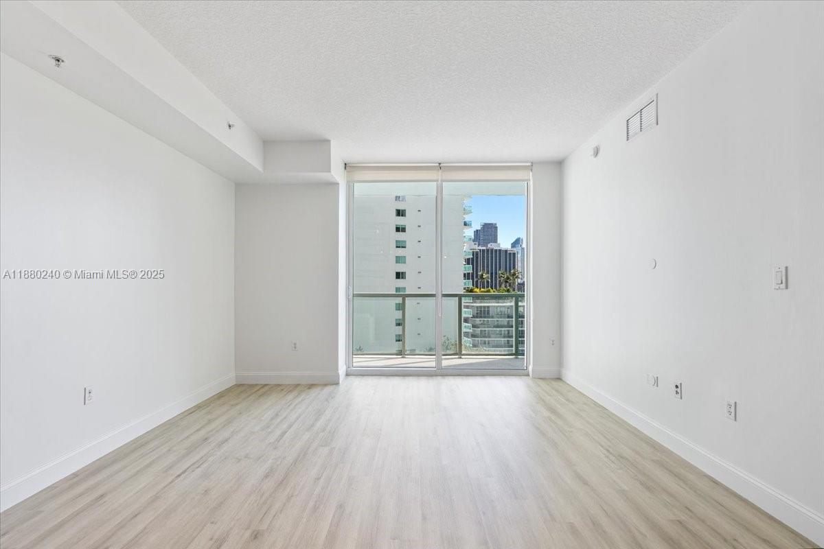 image Quantum On The Bay Condo12