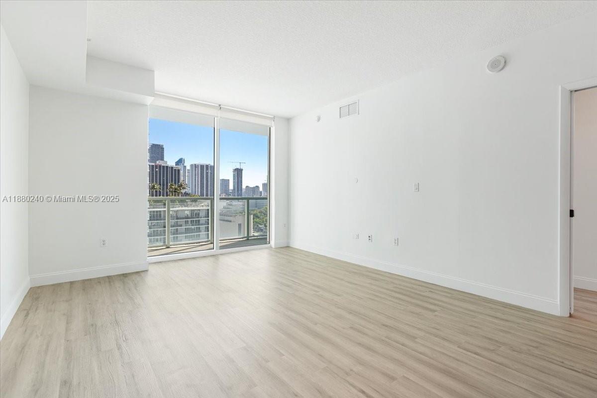 image Quantum On The Bay Condo13