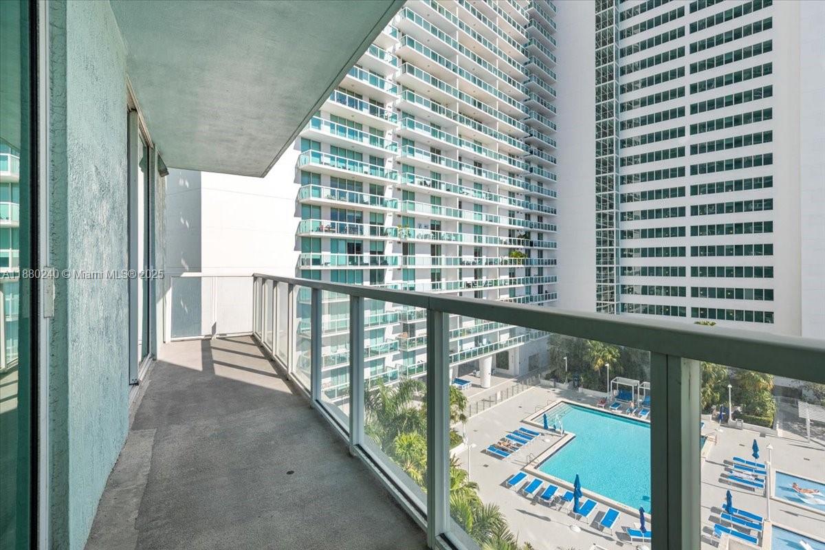 image Quantum On The Bay Condo2