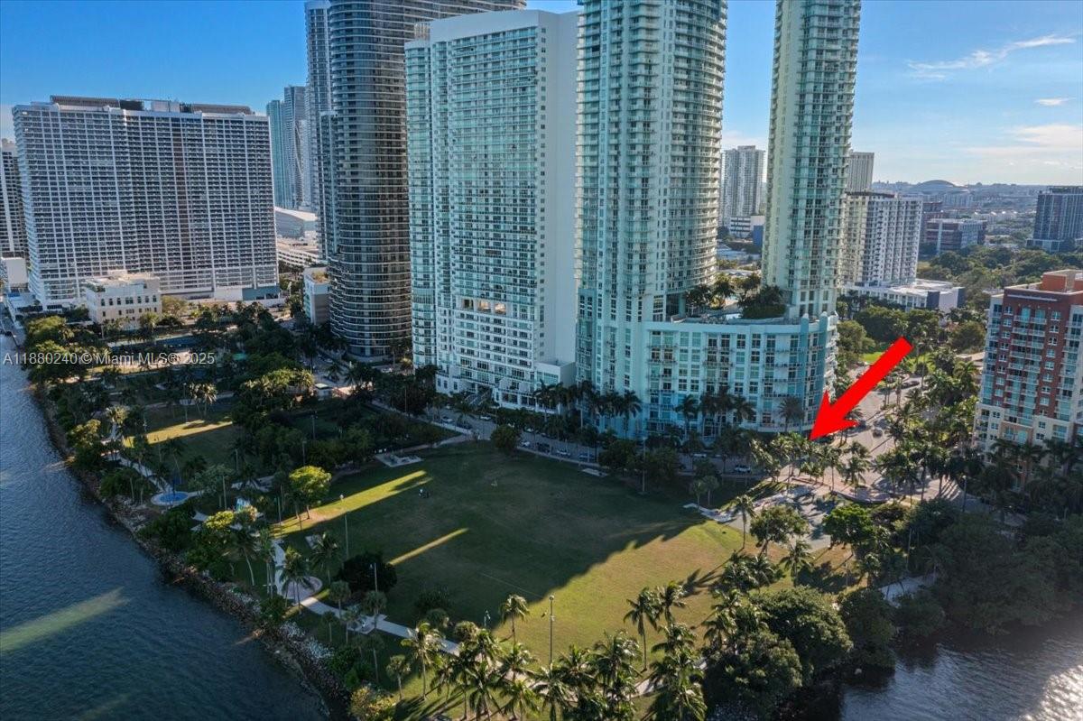 image Quantum On The Bay Condo29