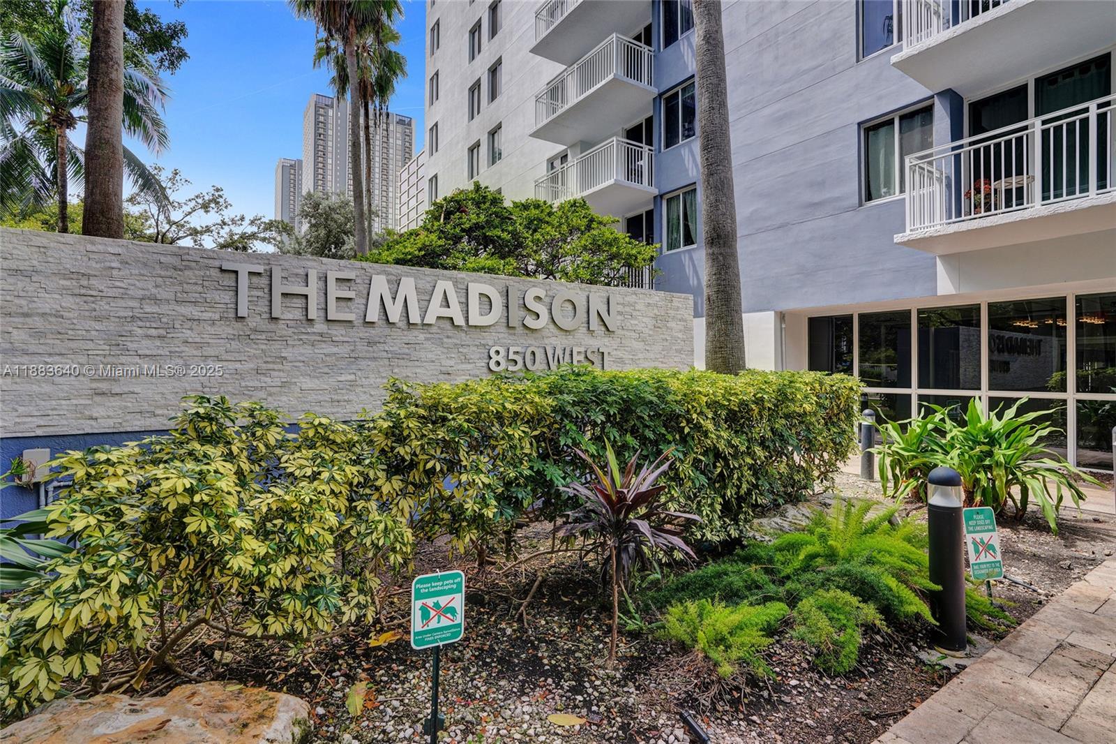 image Madison Downtown Condo0
