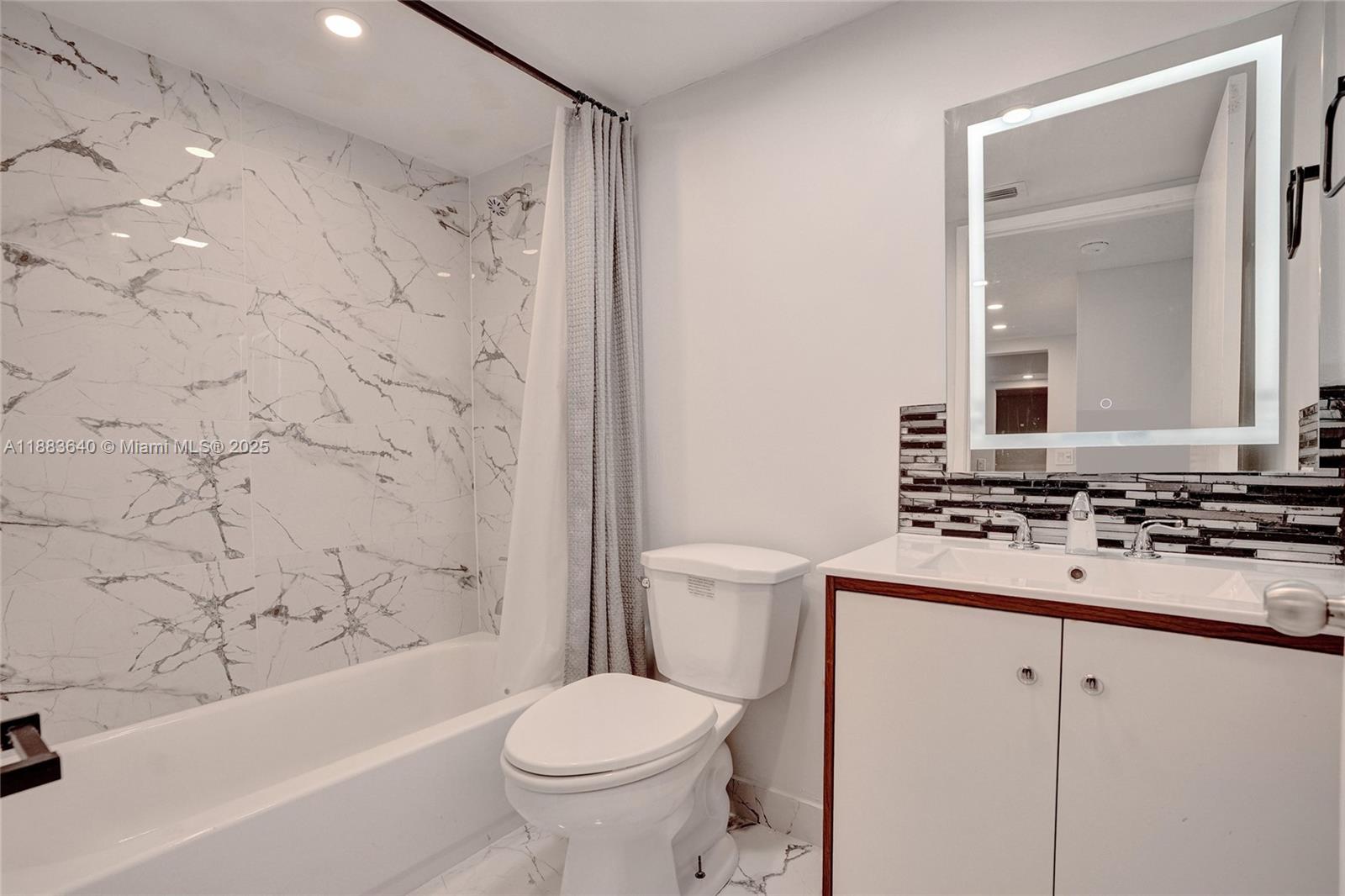 image Madison Downtown Condo14