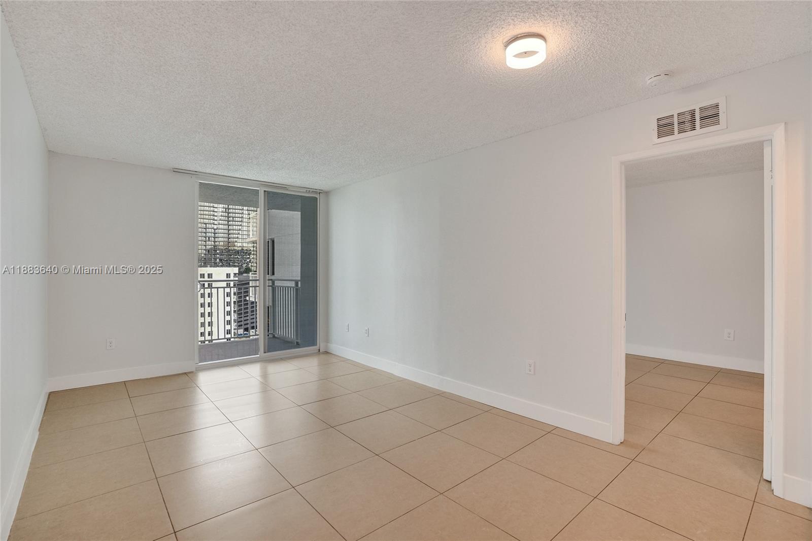 image Madison Downtown Condo16