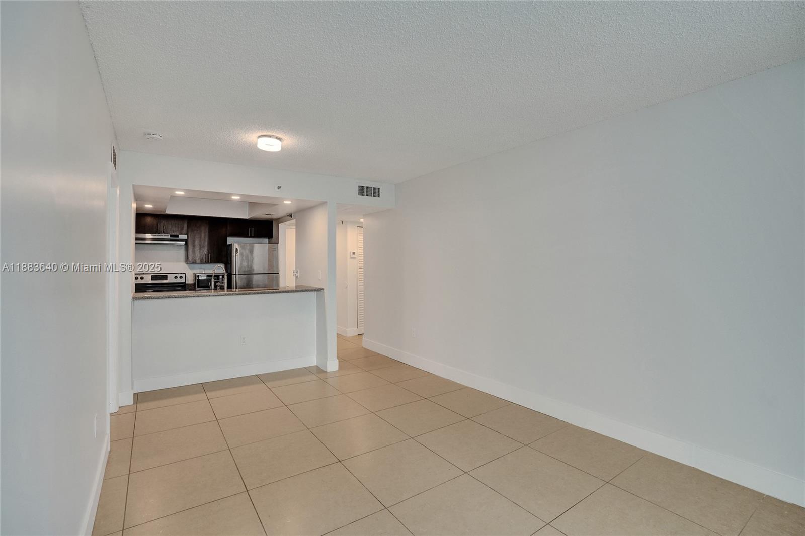 image Madison Downtown Condo18