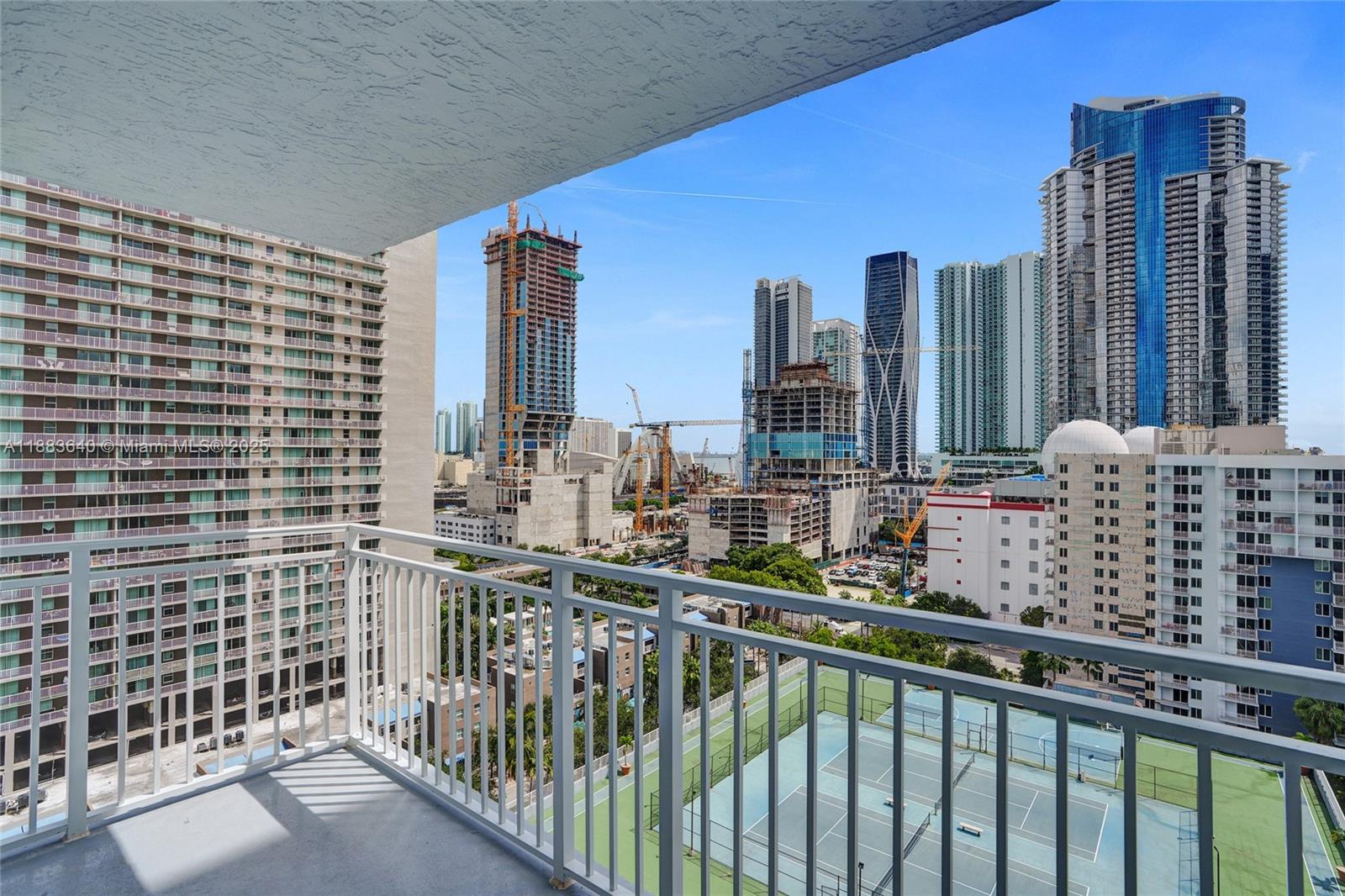 image Madison Downtown Condo27
