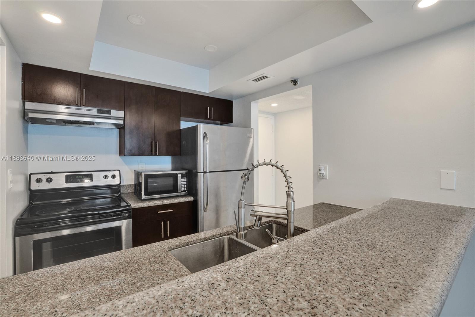 image Madison Downtown Condo2