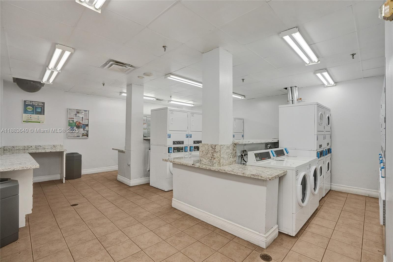 image Madison Downtown Condo32