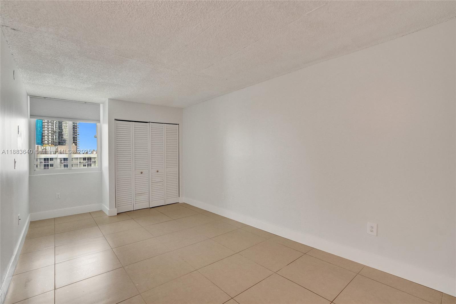 image Madison Downtown Condo4