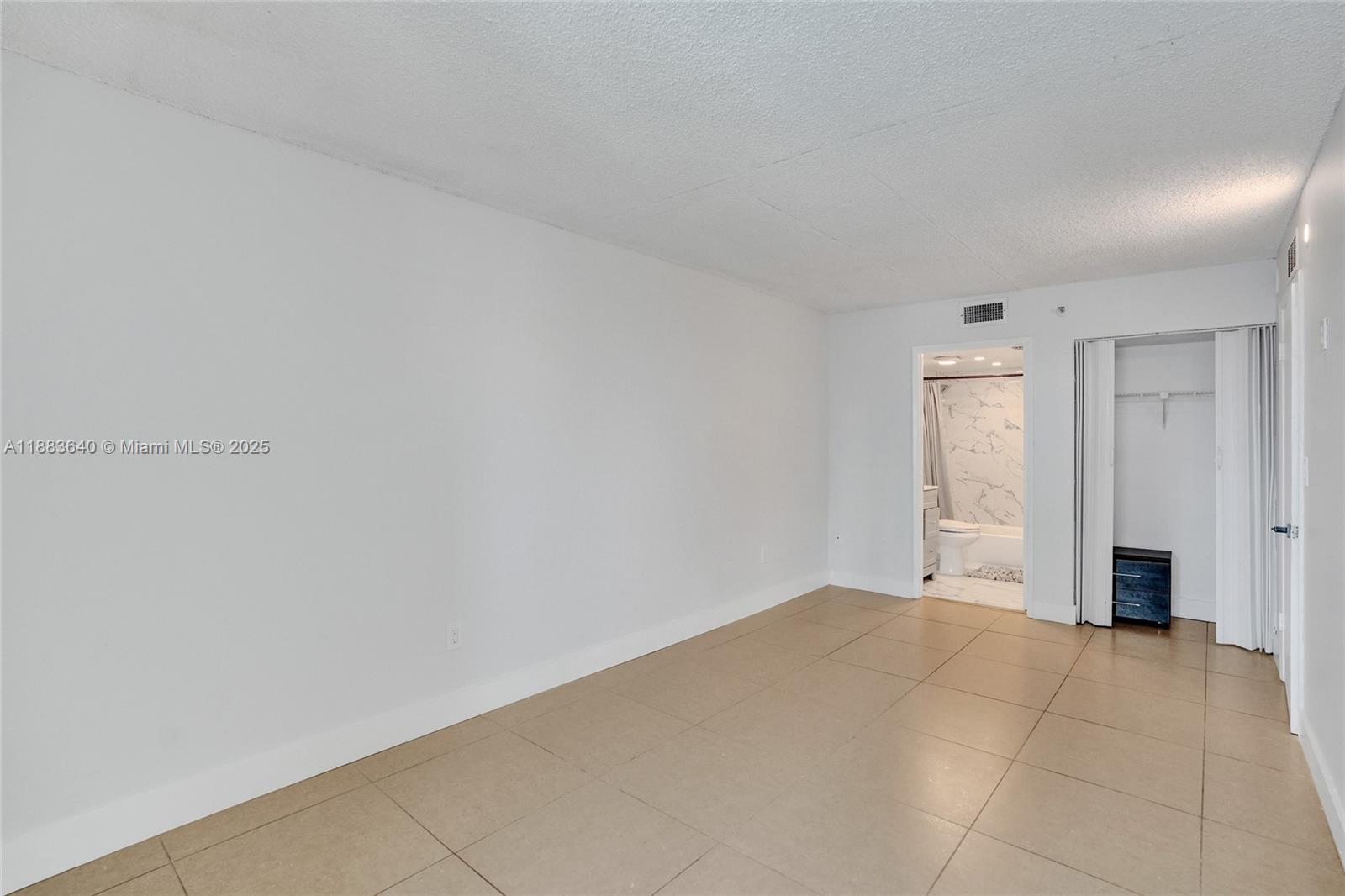 image Madison Downtown Condo5