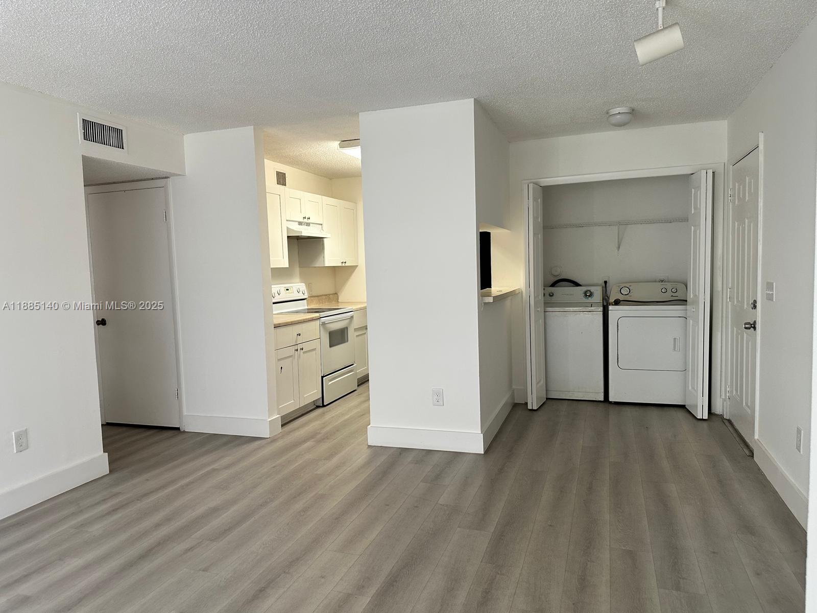4201 W Mcnab Rd #20