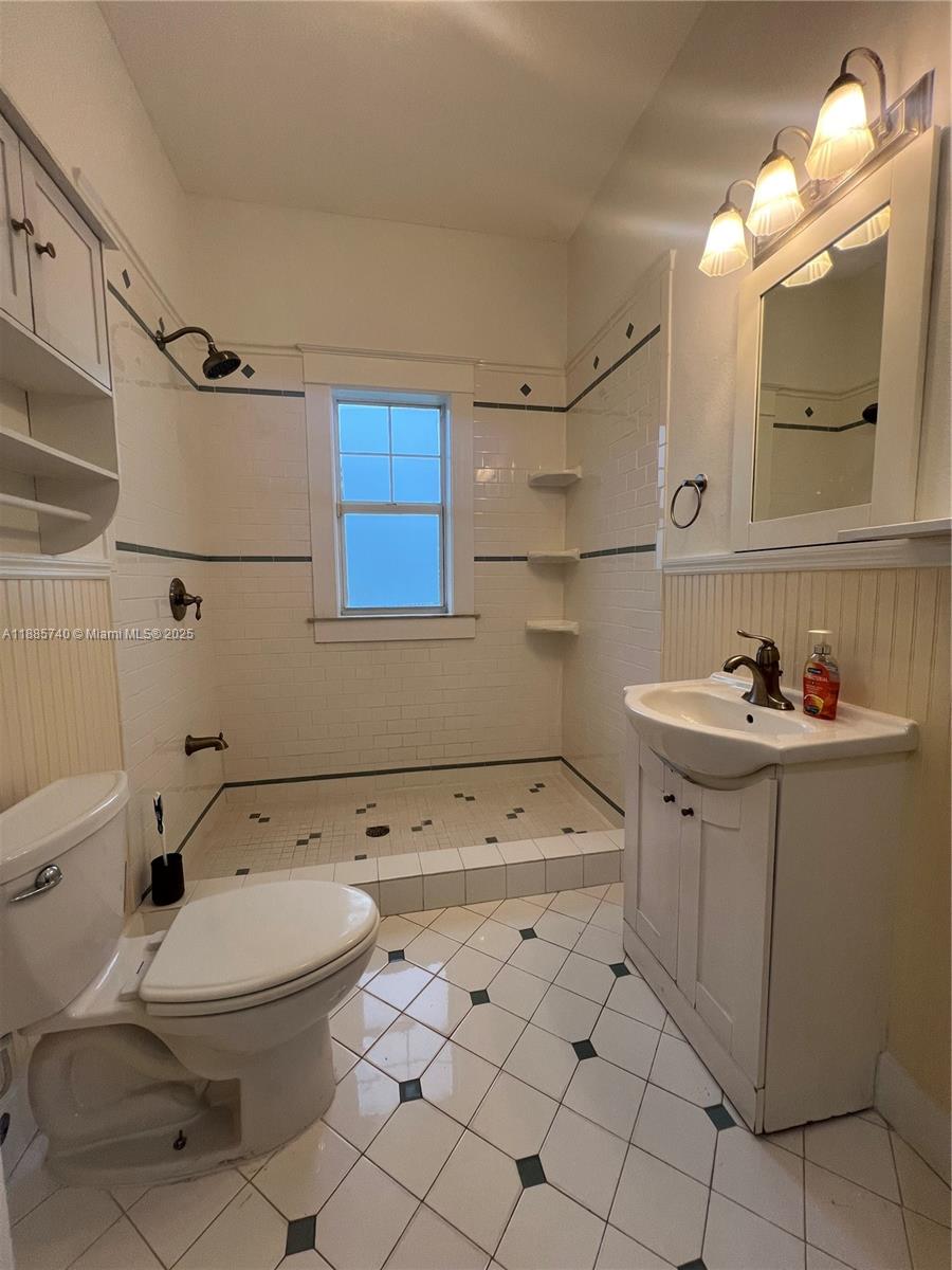 130 SW 1st Ave #130 Hallandale Beach, FL 33009