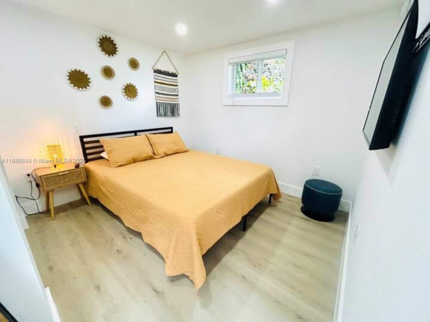 2612 SW 12th St #Back Studio