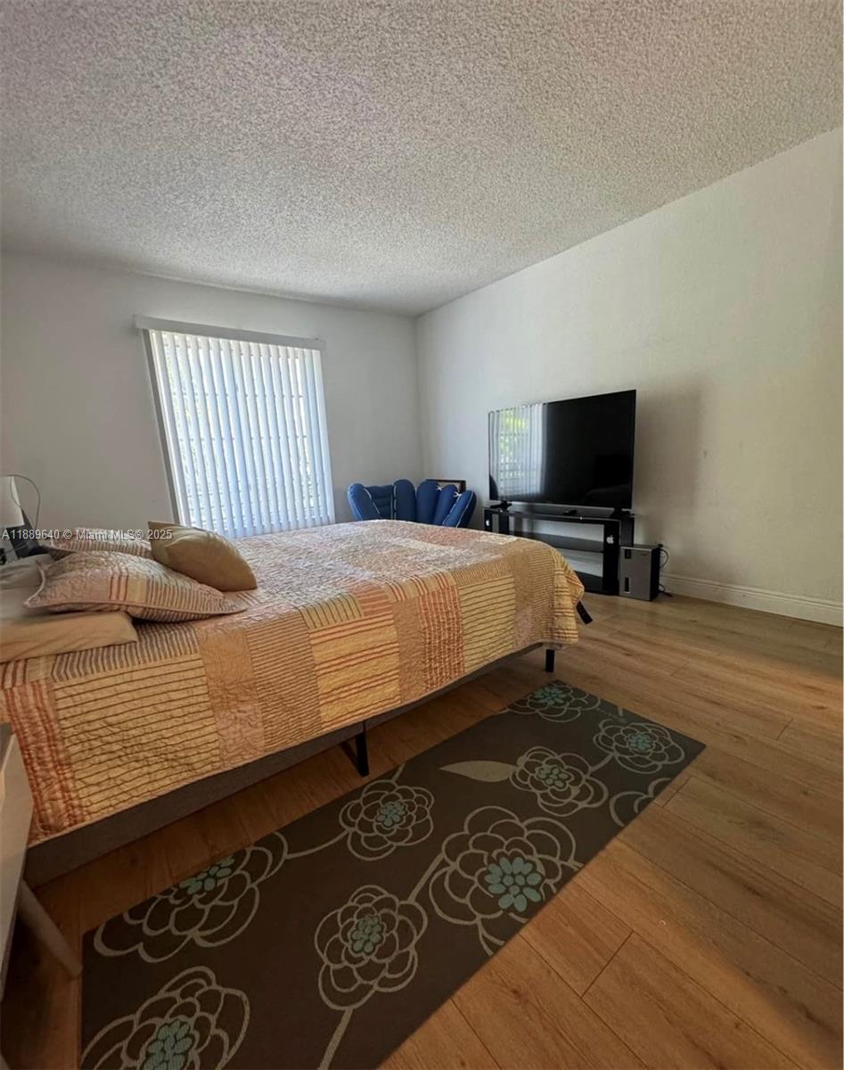 5201 Geneva Way #309