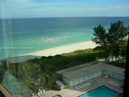 6345 Collins Ave #937