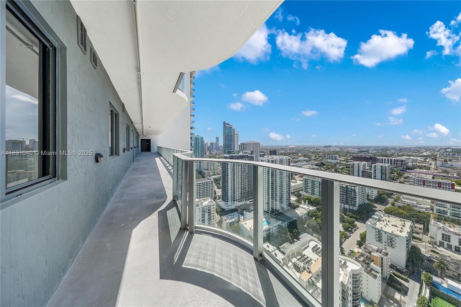 700 NE 24th St #3402 Miami, FL 33137