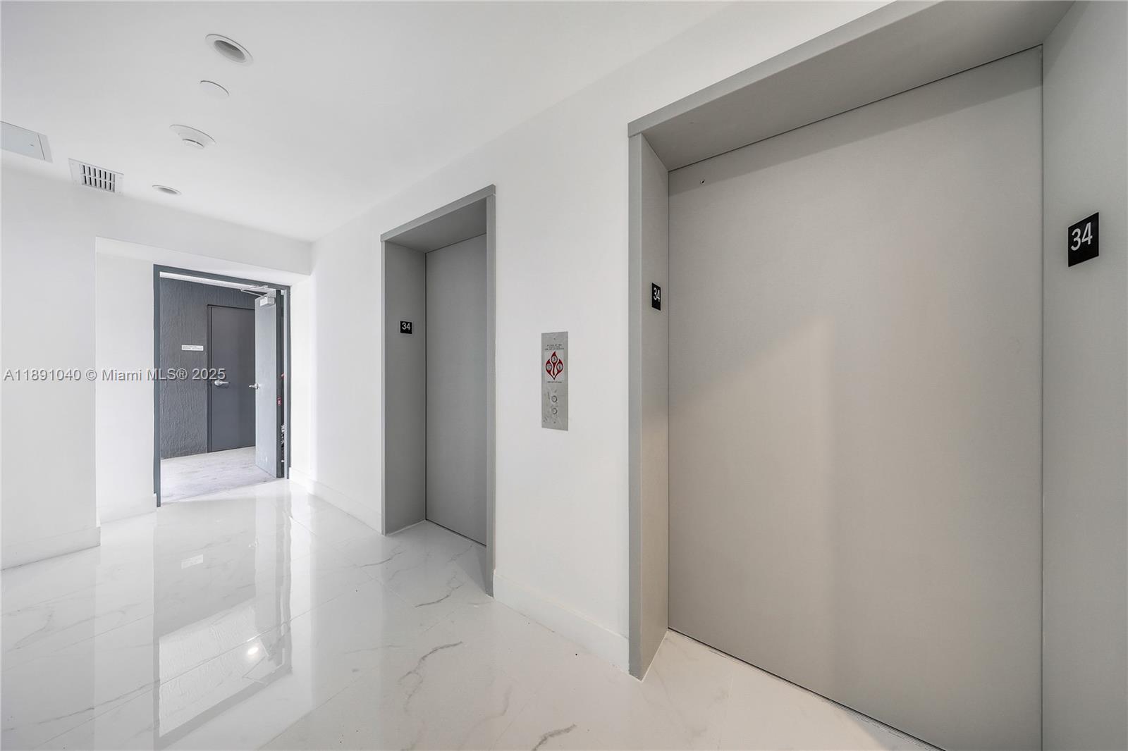 700 NE 24th St #3402 Miami, FL 33137