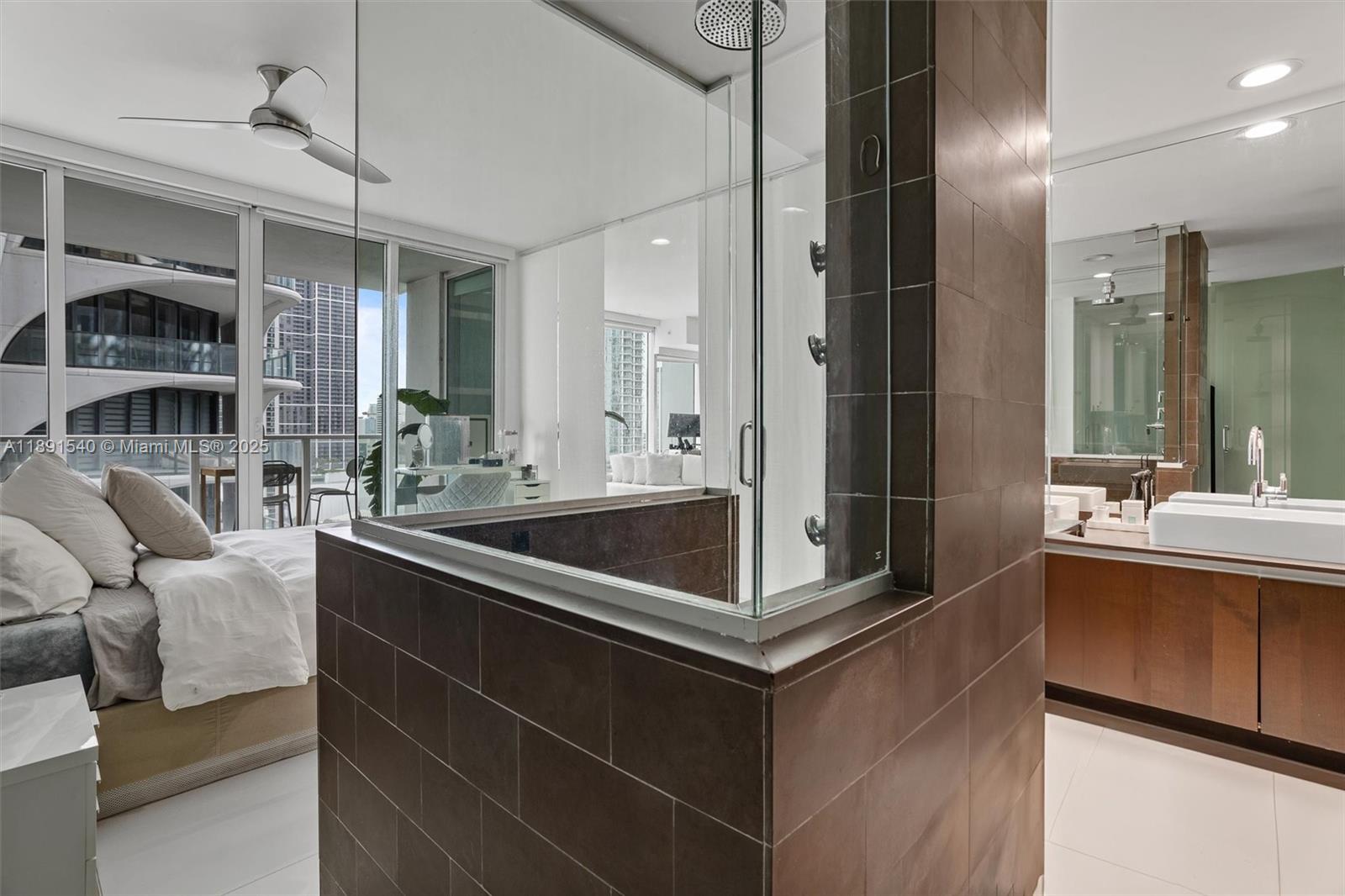 image Ten Museum Pk34