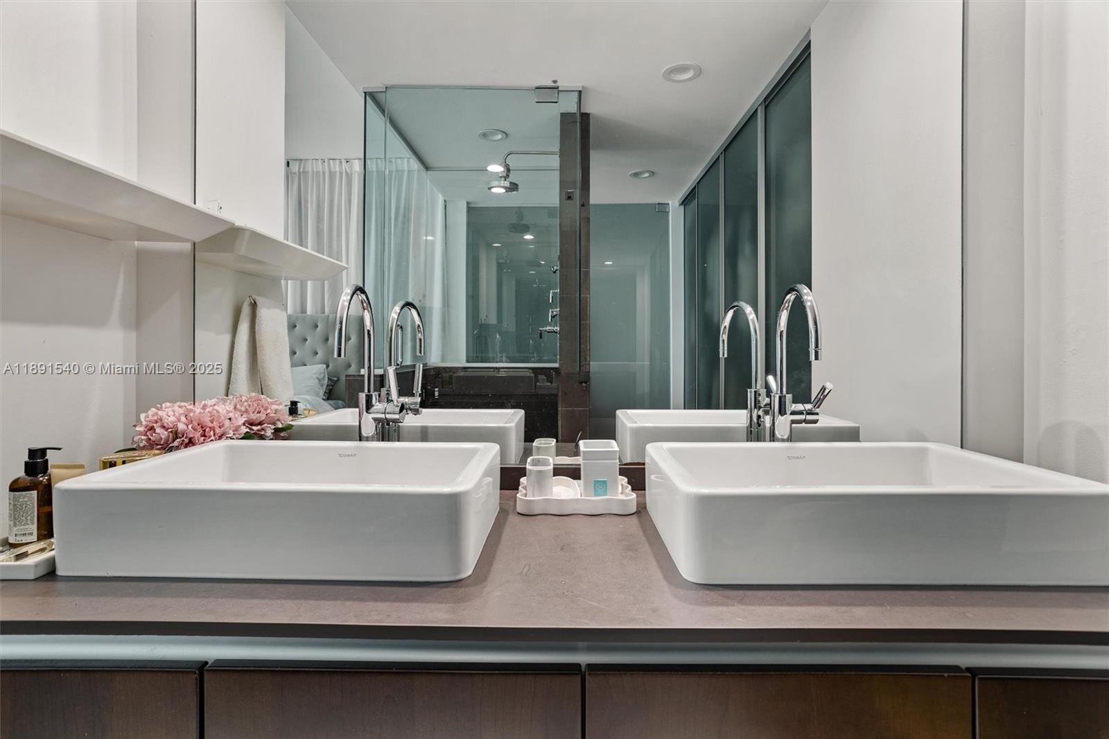 image Ten Museum Pk35