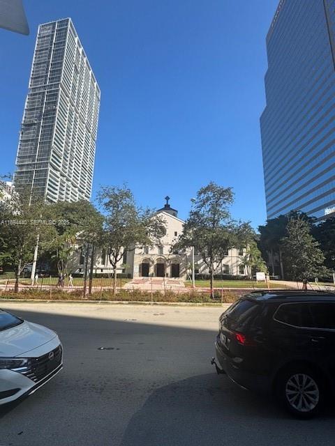 image 500 Brickell East75