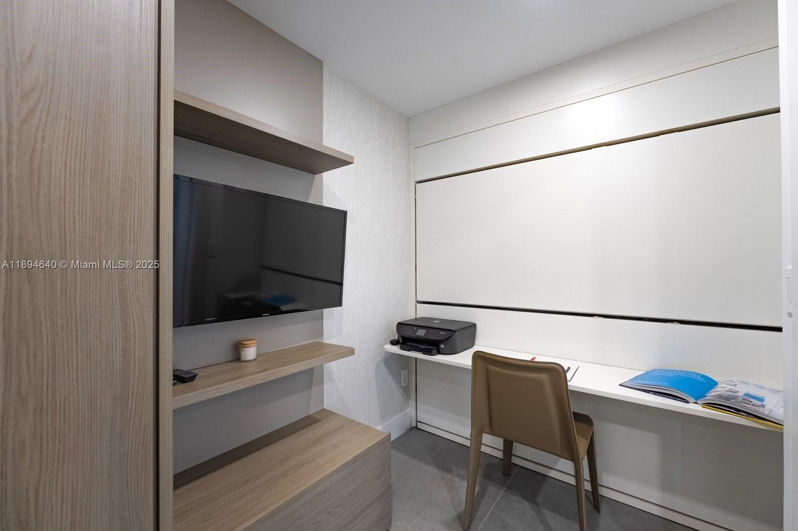 image One Thousand Venetian12