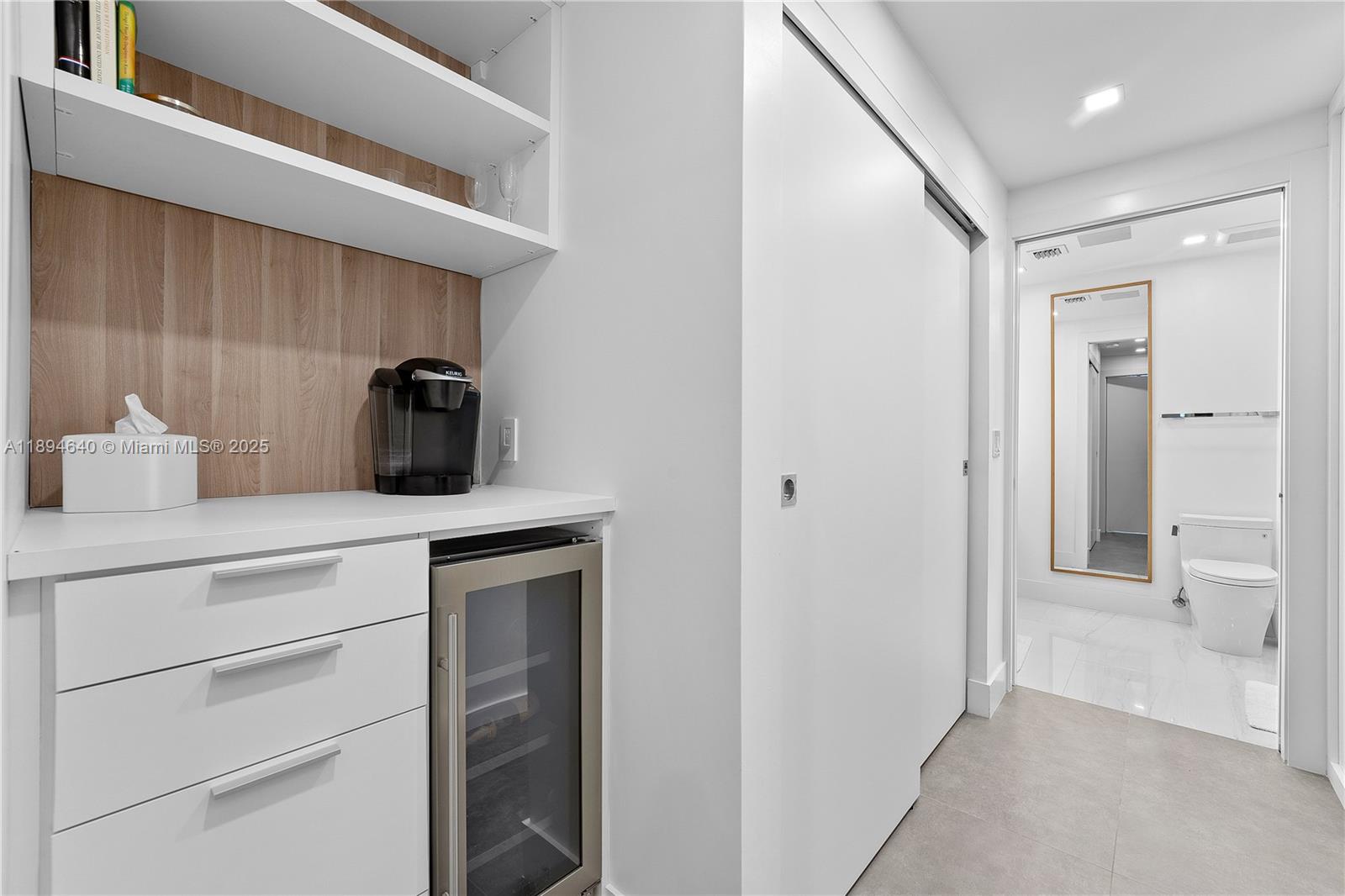 image One Thousand Venetian21