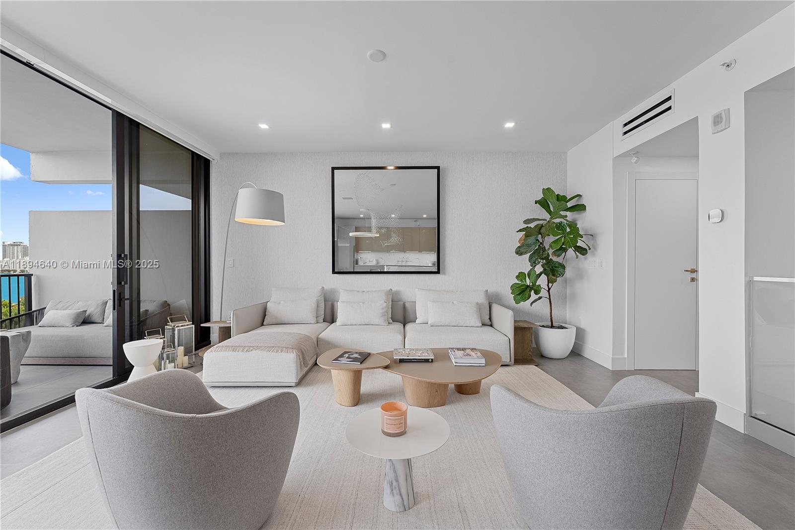 image One Thousand Venetian8