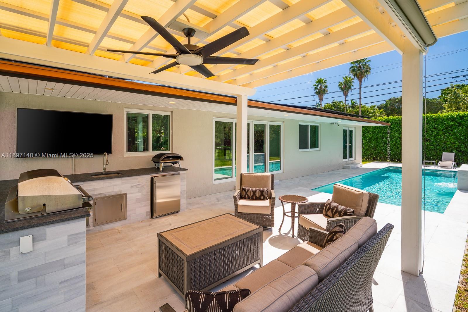 6380 SW 63rd Ave South Miami, FL 33143