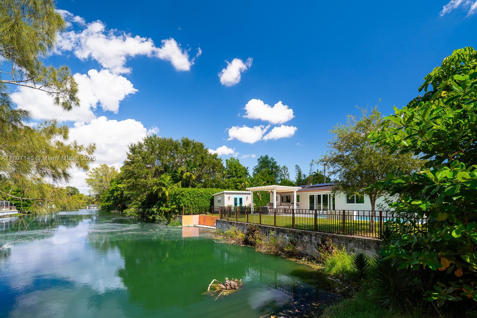 6380 SW 63rd Ave South Miami, FL 33143