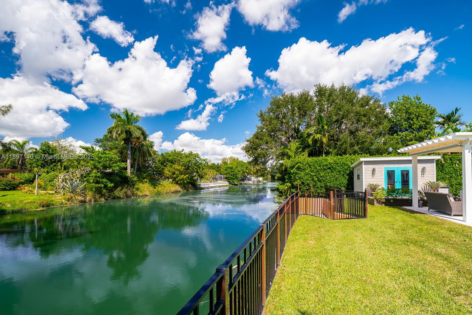 6380 SW 63rd Ave South Miami, FL 33143