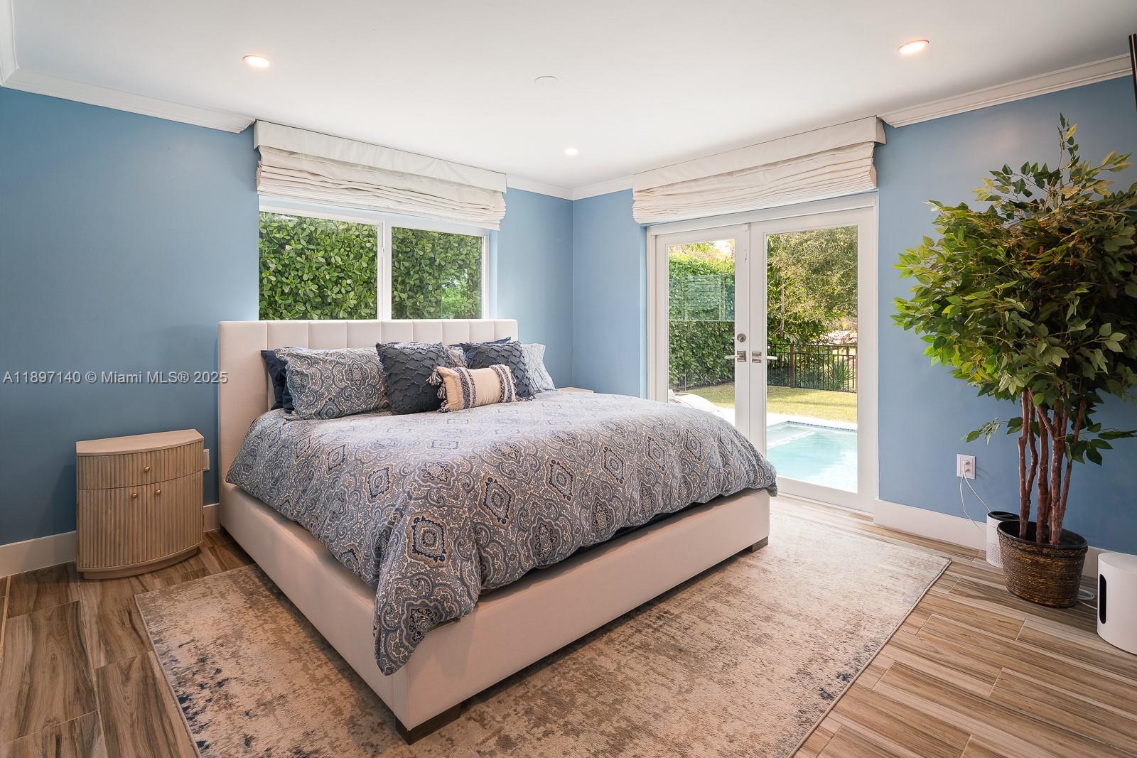 6380 SW 63rd Ave South Miami, FL 33143