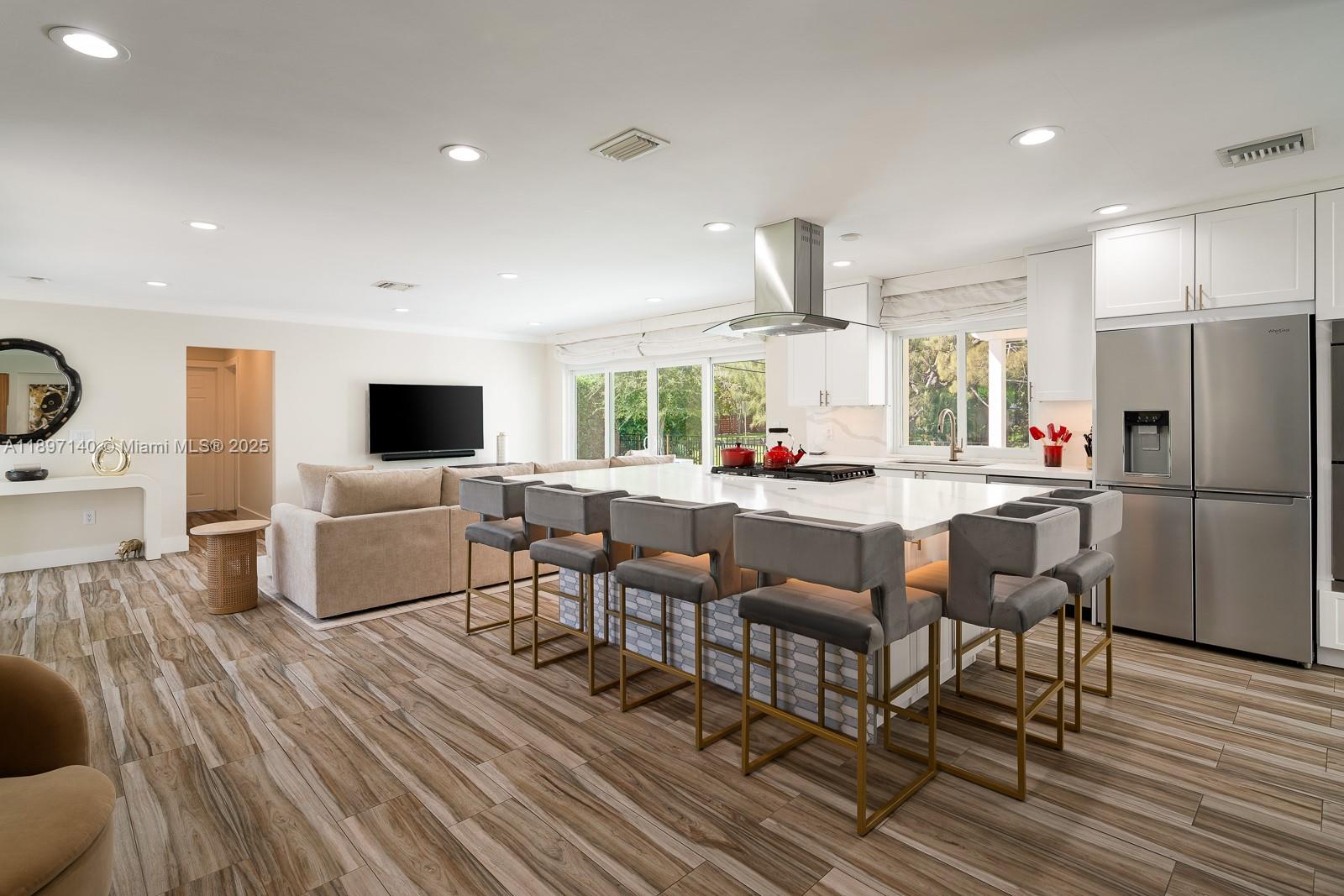 6380 SW 63rd Ave South Miami, FL 33143