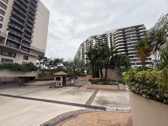 520 Brickell Key Dr #A1616