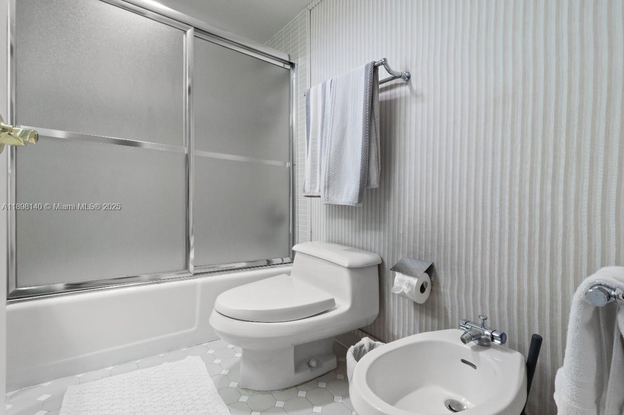 image Brickell Key One Condo12