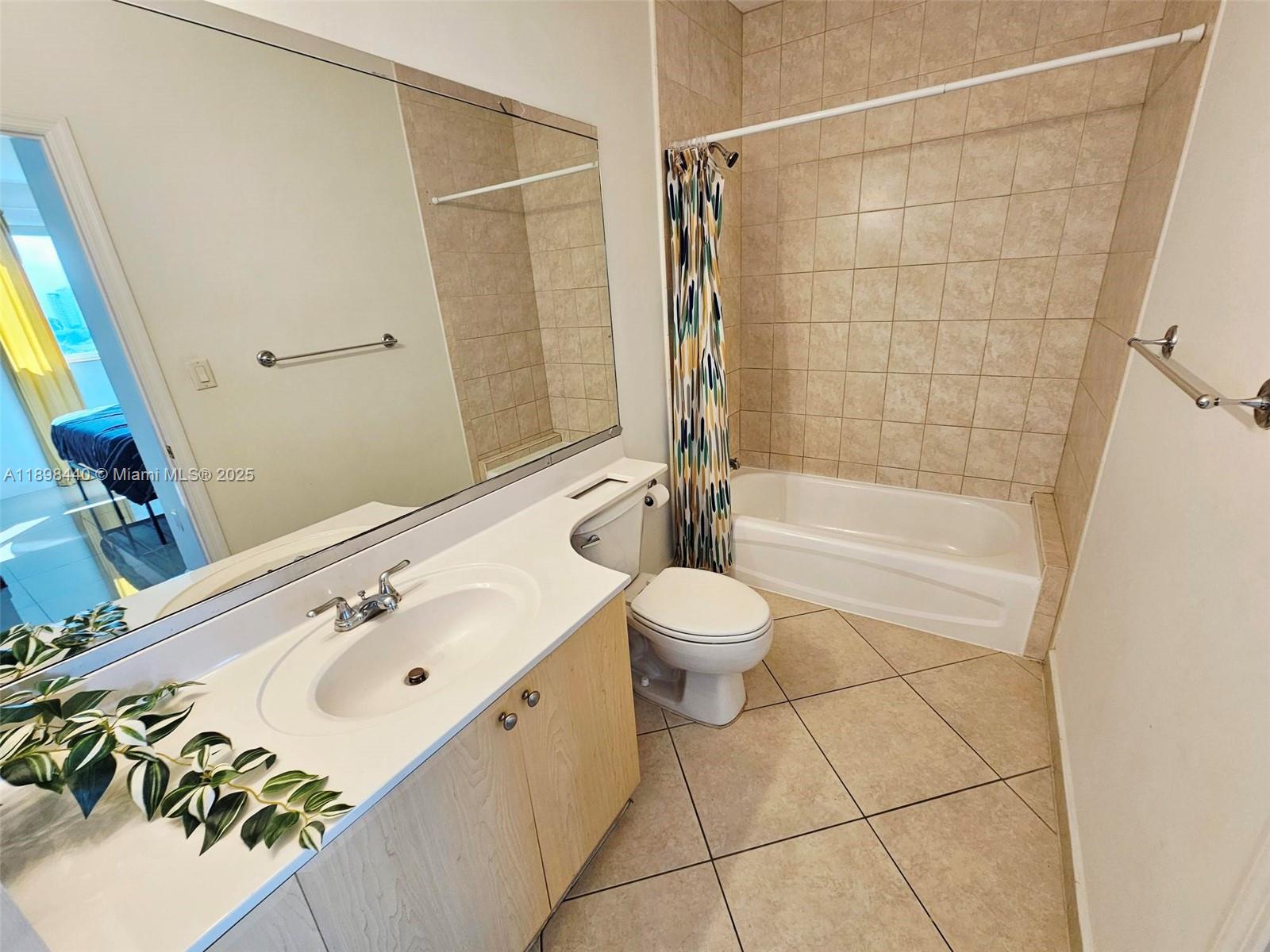 2280 SW 32nd Ave #511 Miami, FL 33145