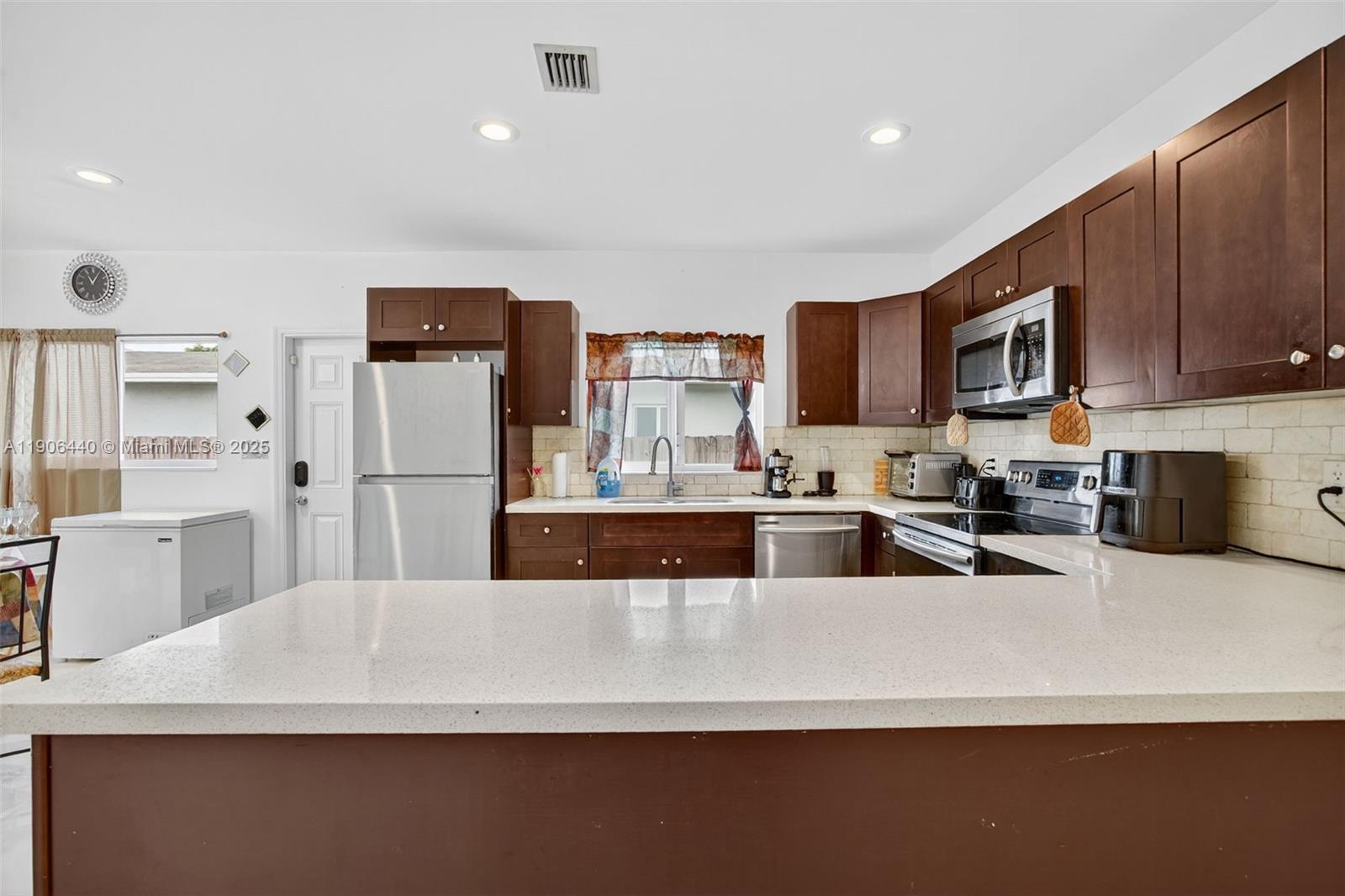 344 SW 3rd St Florida City, FL 33034