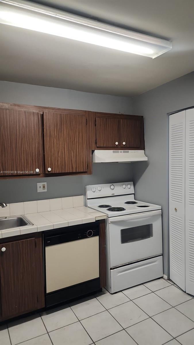 7900 S Colony Cir S #304