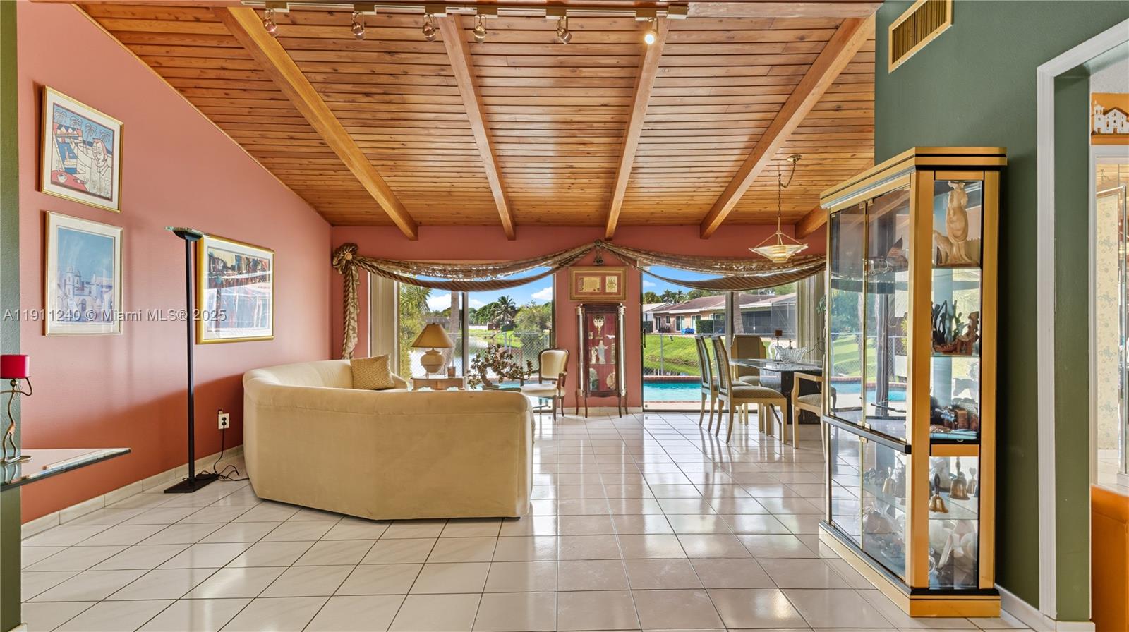 14604 SW 60th Ter Miami, FL 33183