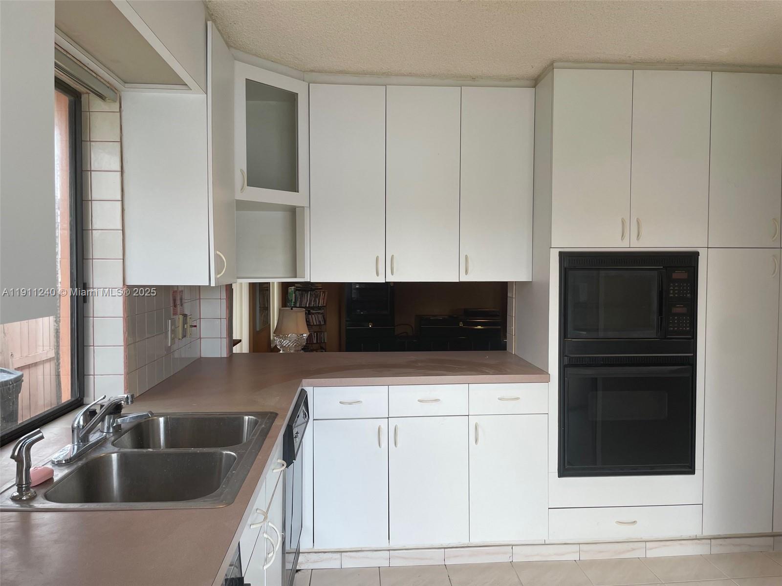 14604 SW 60th Ter Miami, FL 33183