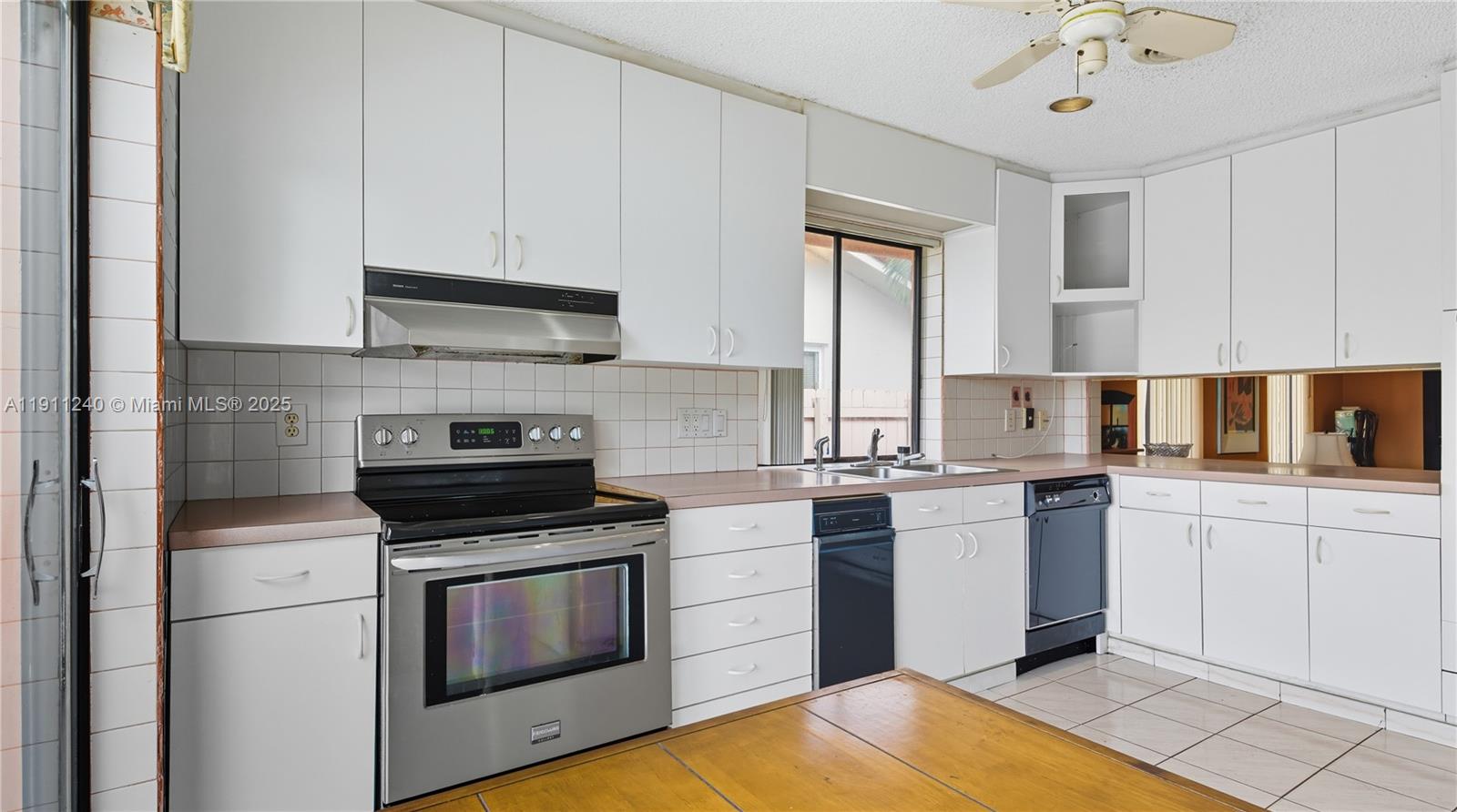 14604 SW 60th Ter Miami, FL 33183