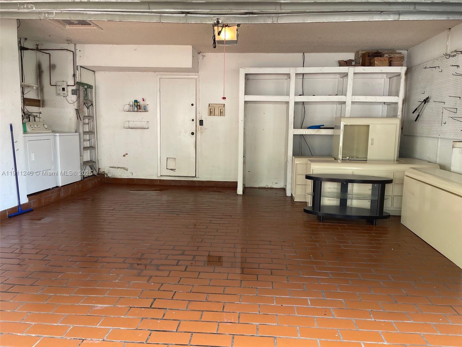 14604 SW 60th Ter Miami, FL 33183