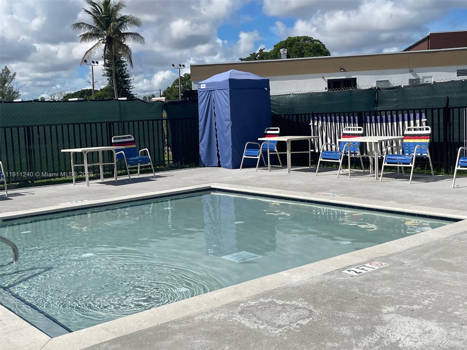 14604 SW 60th Ter Miami, FL 33183