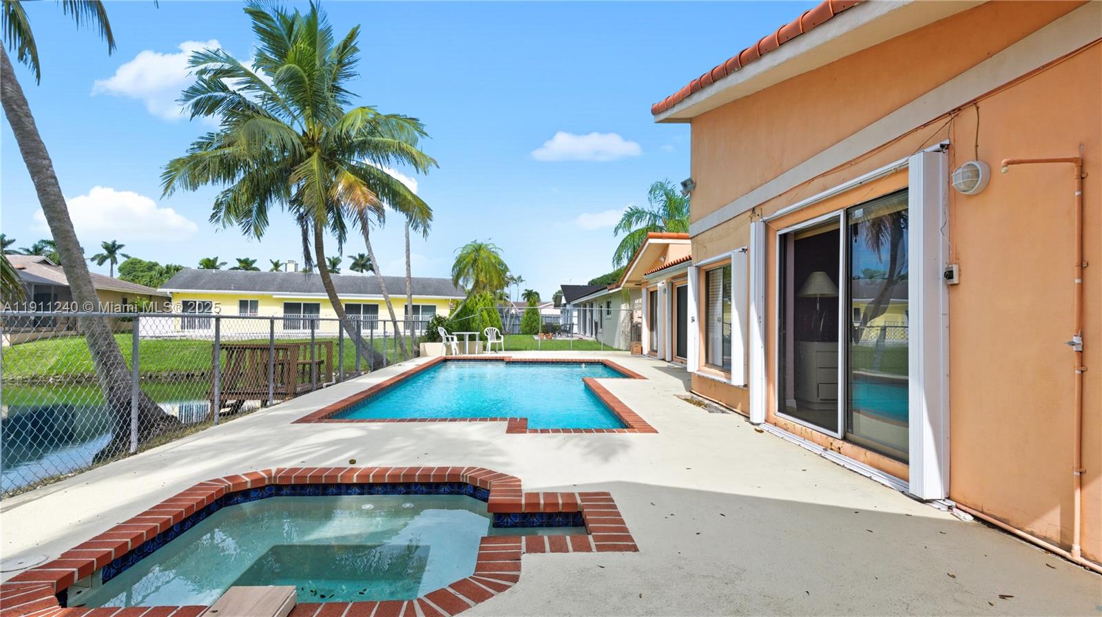 14604 SW 60th Ter Miami, FL 33183