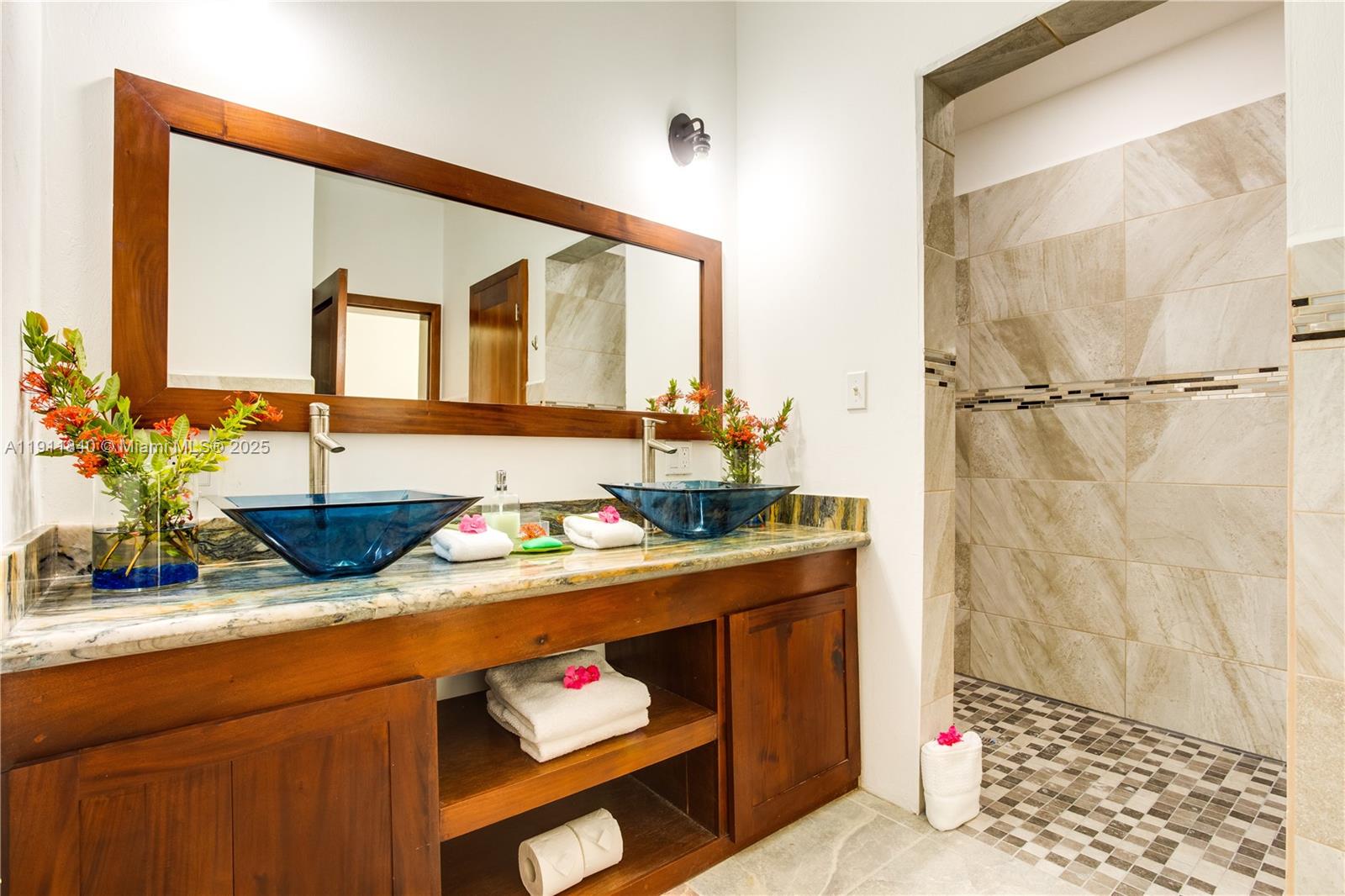 2 W Ambergris Caye San Pedro, OS, 0