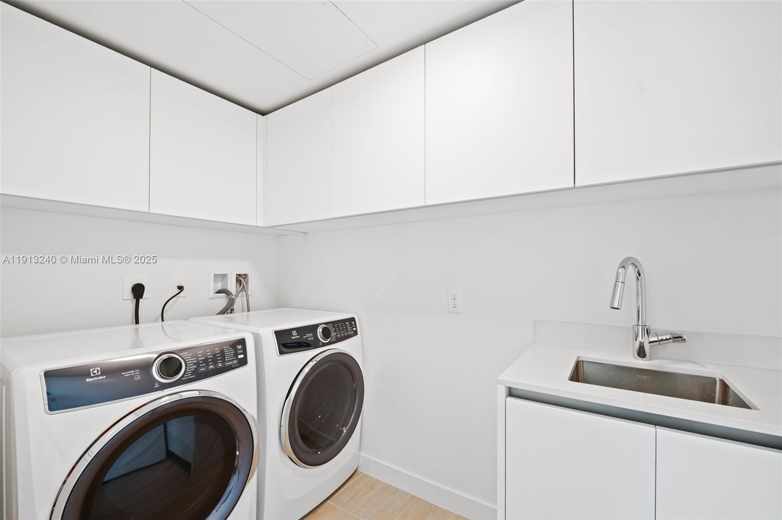 900 N Ocean Blvd #1606 Pompano Beach, FL 33062