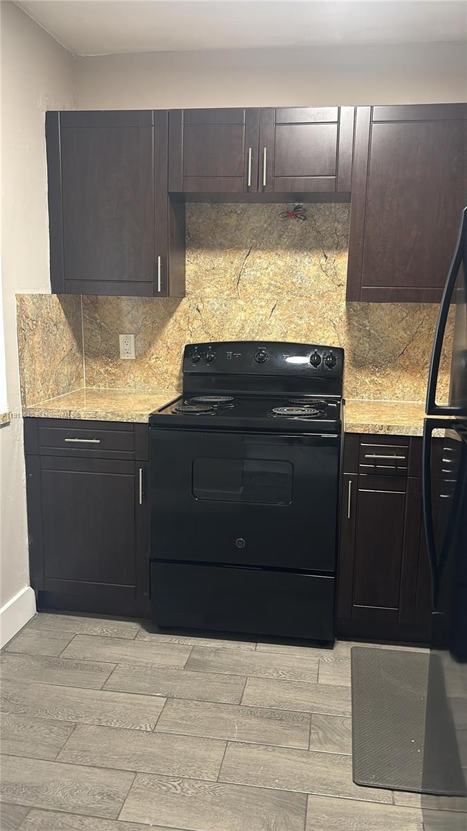 13725 NE 6th Ave #407