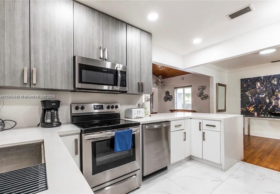 753 NE 81st St Miami, FL 33138