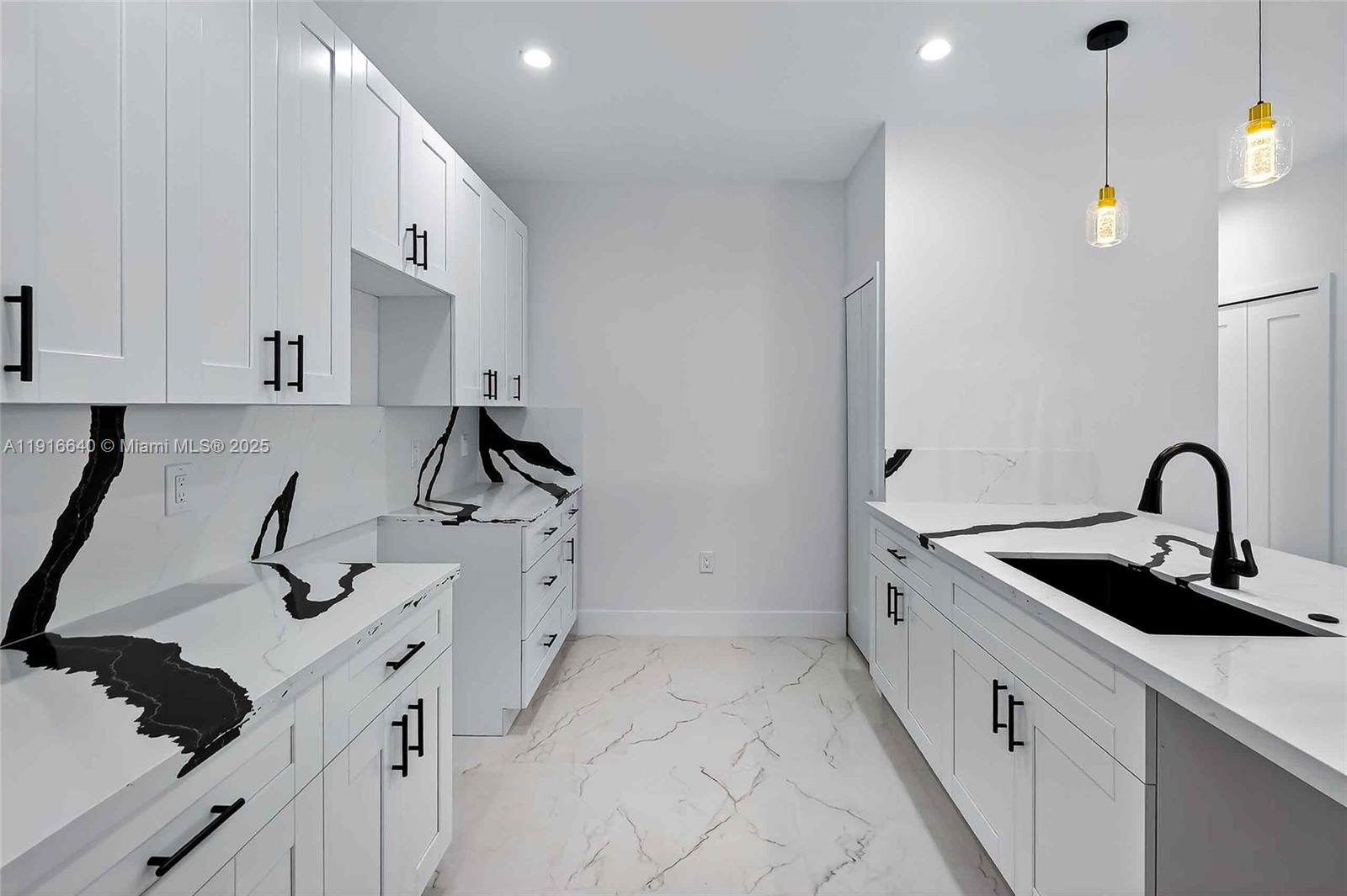 1346 NW 44th St Miami, FL 33142