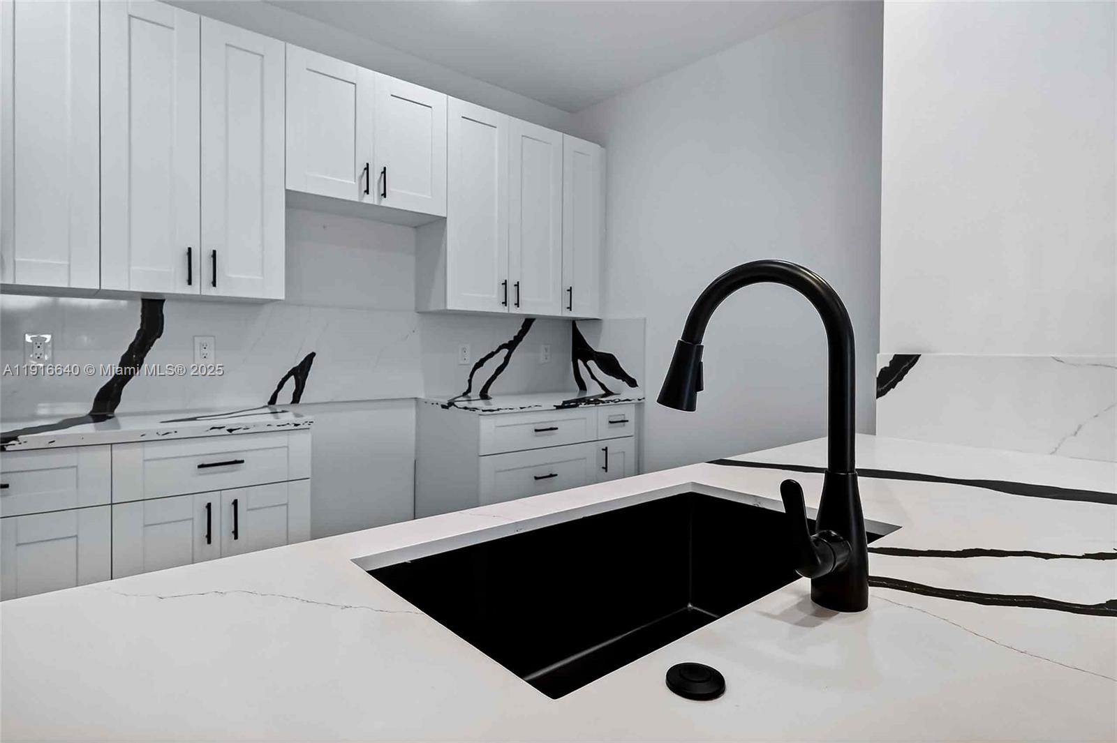 1346 NW 44th St Miami, FL 33142