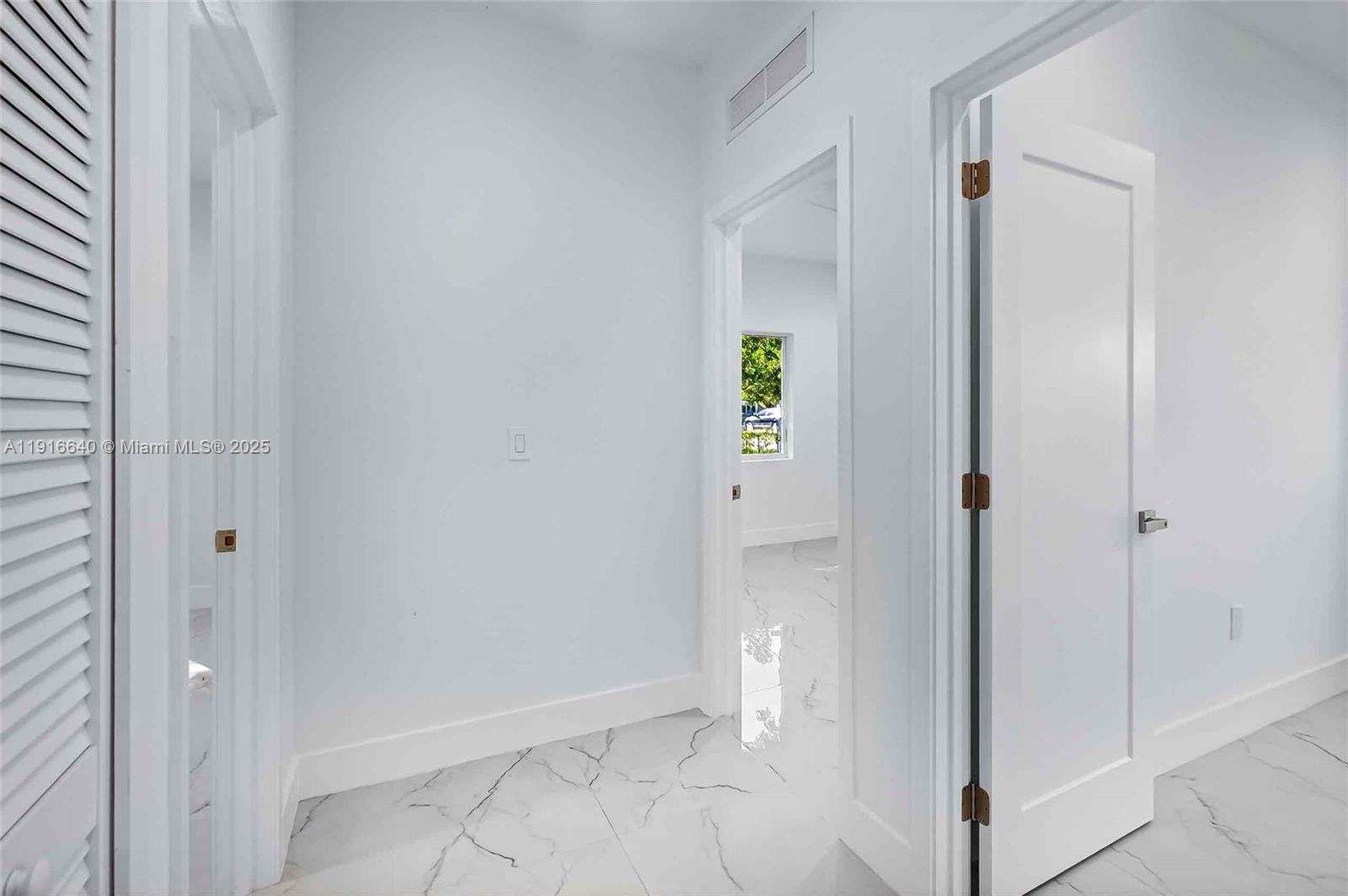 1346 NW 44th St Miami, FL 33142