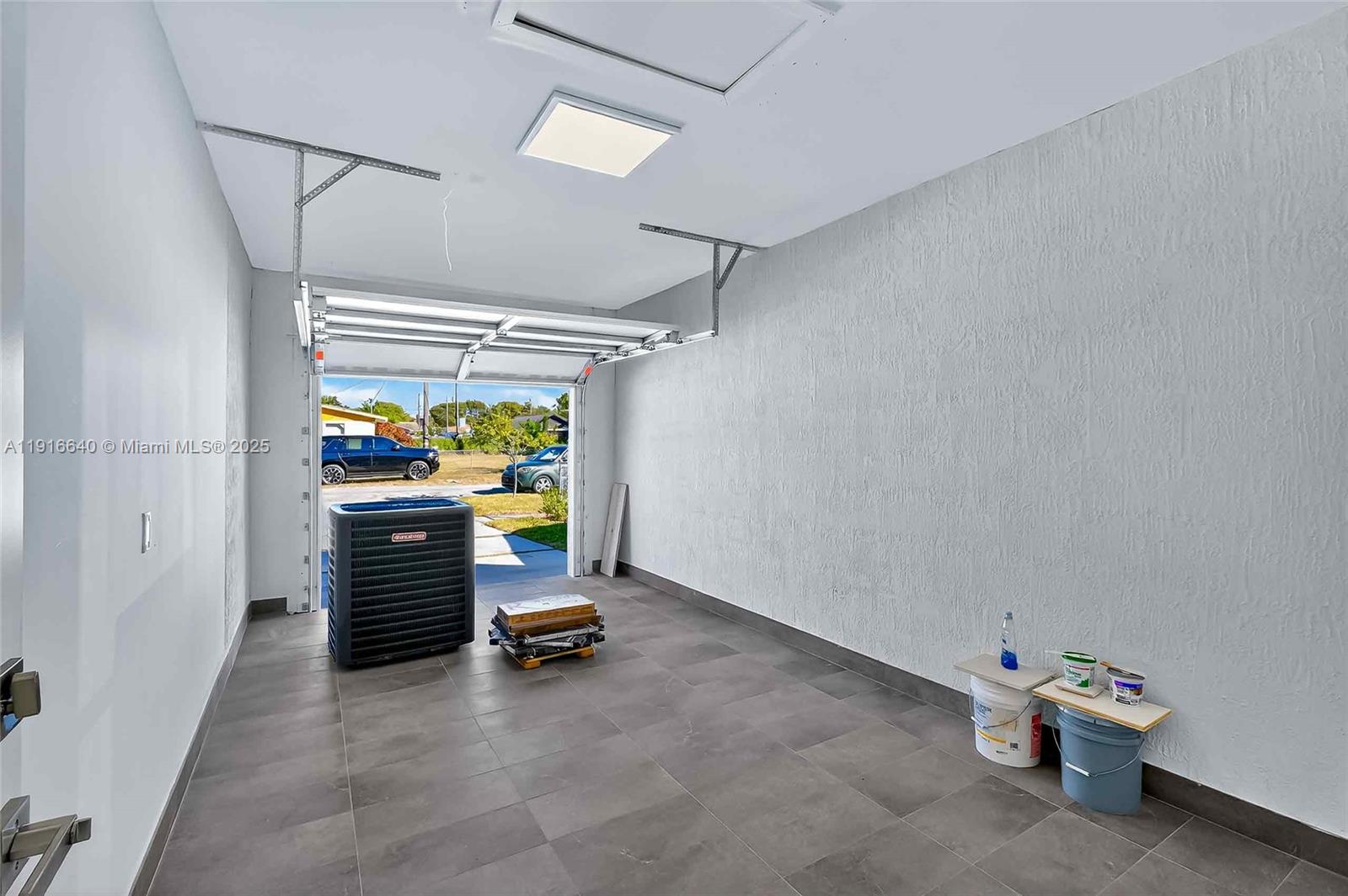 1346 NW 44th St Miami, FL 33142